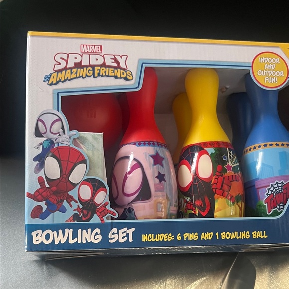 NWT Marvel Spidey Friends Colorful Bowling Set - Picture 2 of 6